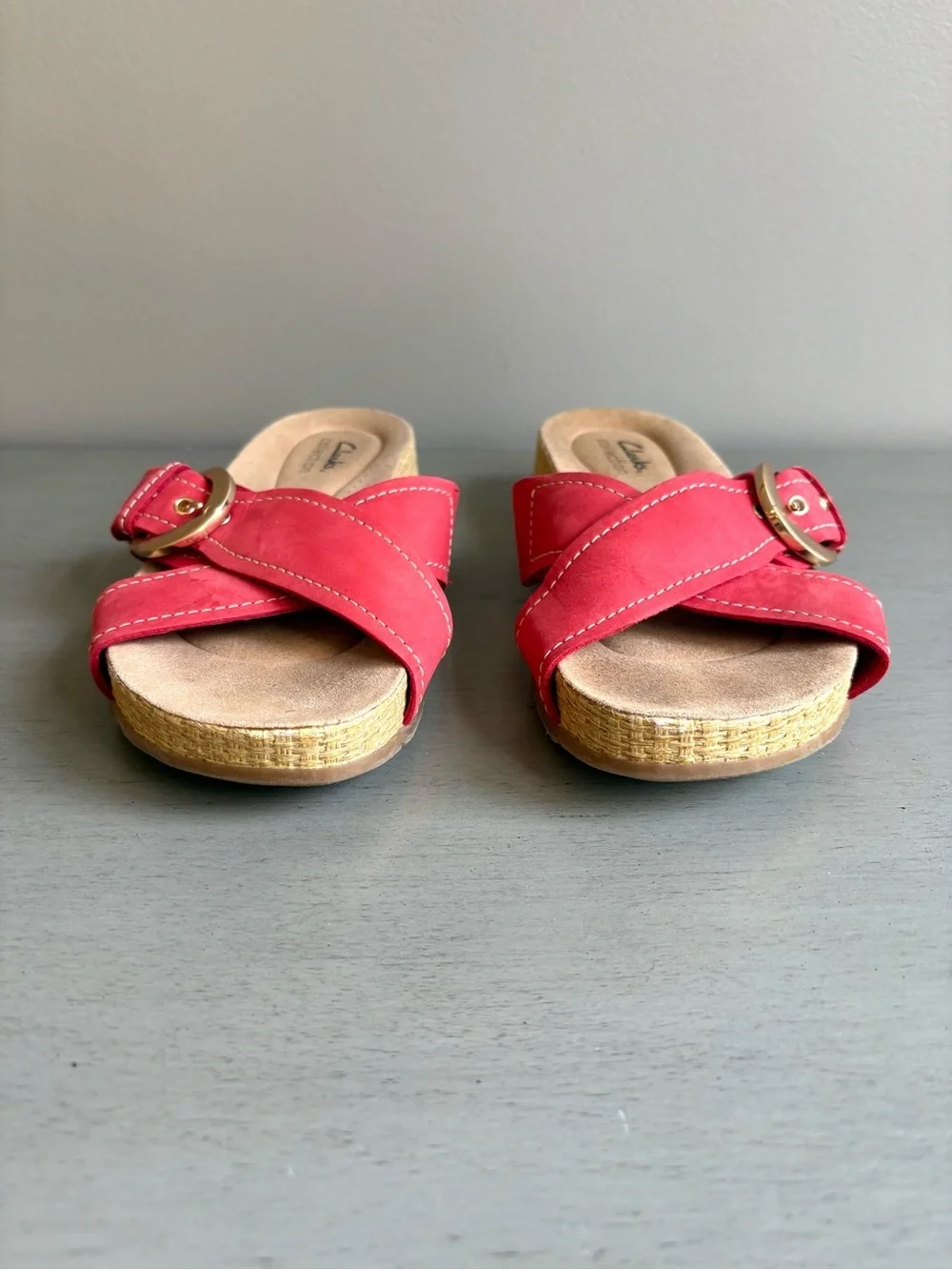 Clarks Collection Reileigh May Nubuck Red Crisscross Slide Buckle Sandal Sz 7.5